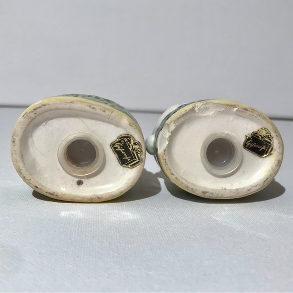 Vintage blue poodle kitschy salt and pepper shakers ceramic giftware knickknacks - Picture 7 of 7